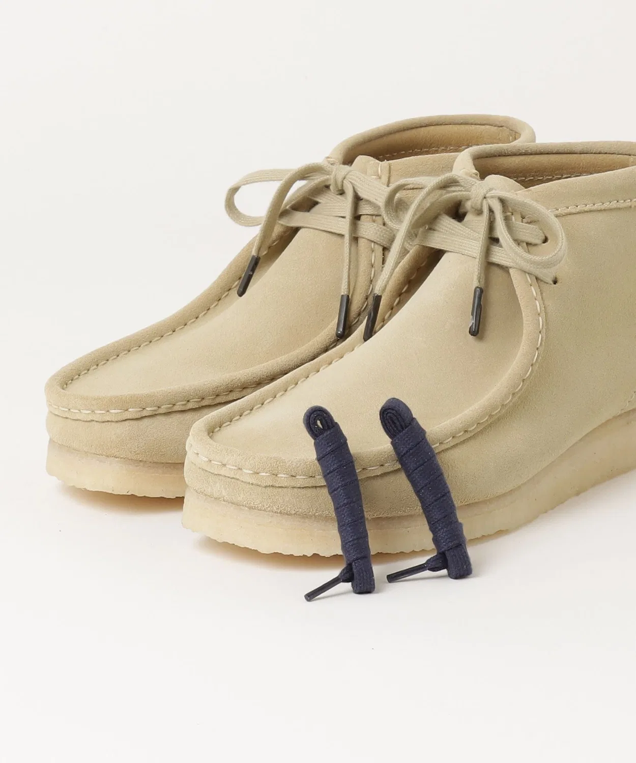 Ботинки Wallabee Boot CLARKS Maple Suede бежевые — фото 4