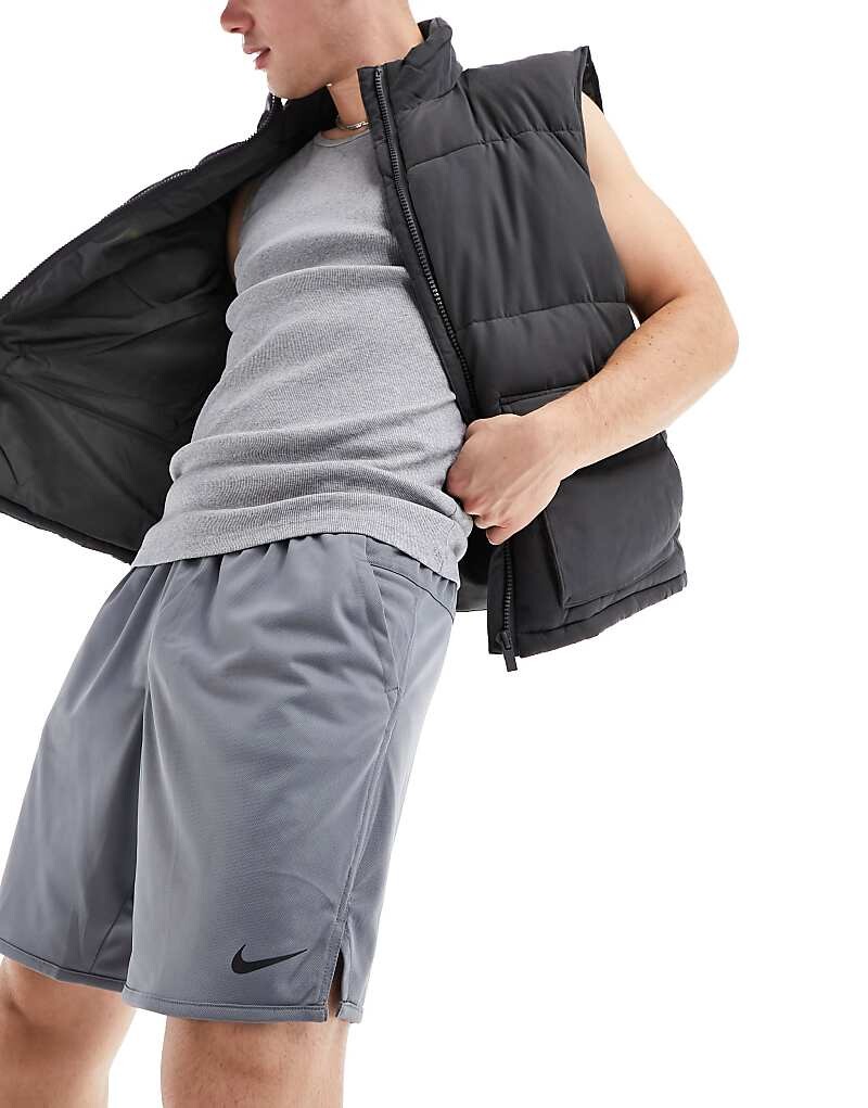 

Серые шорты без подкладки Nike Training Dri-FIT Totality размером 7 дюймов