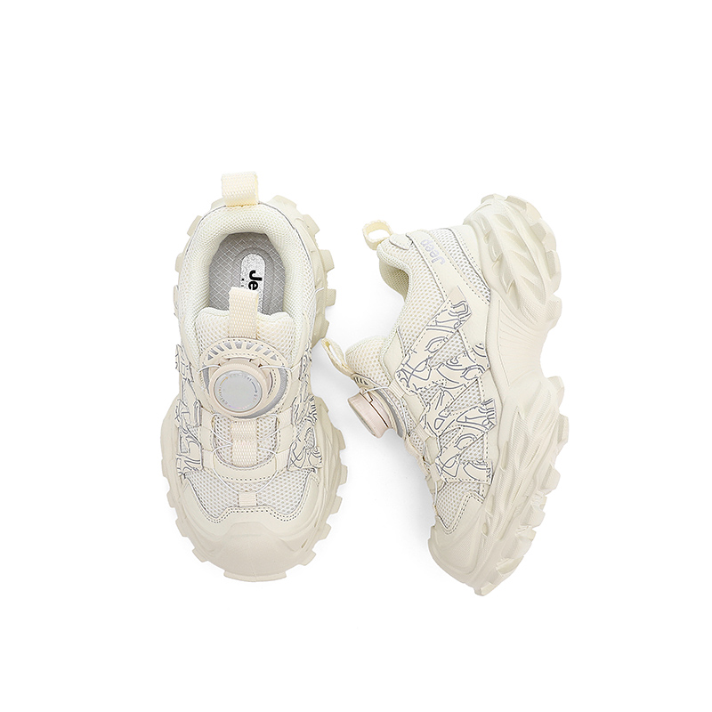 Кроссовки детские низкие Running Collection Slip Resistant, Abrasion Resistant, Lightweight Cushioning Jeep, экрю — фото 4
