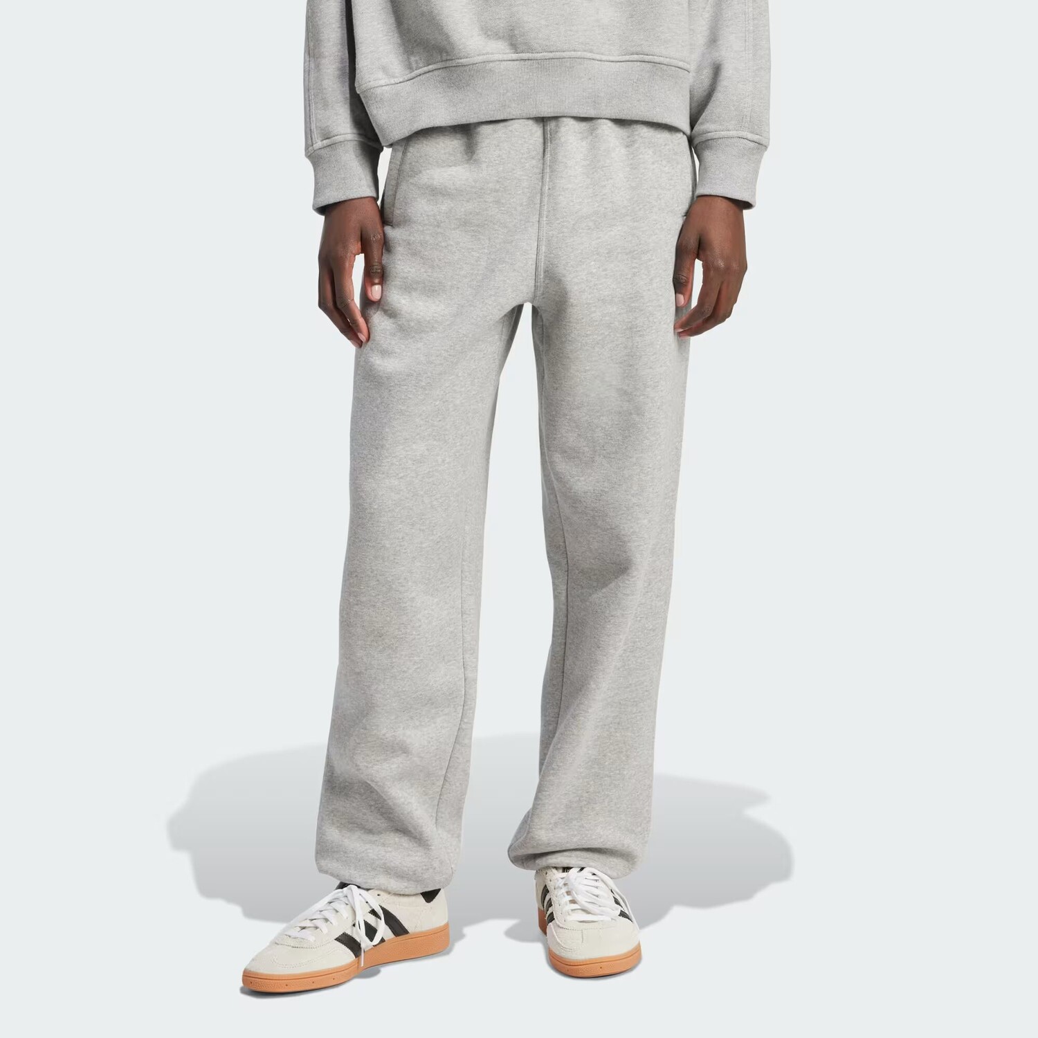 

Свободные флисовые джоггеры Essentials Adidas, цвет Medium Grey Heather