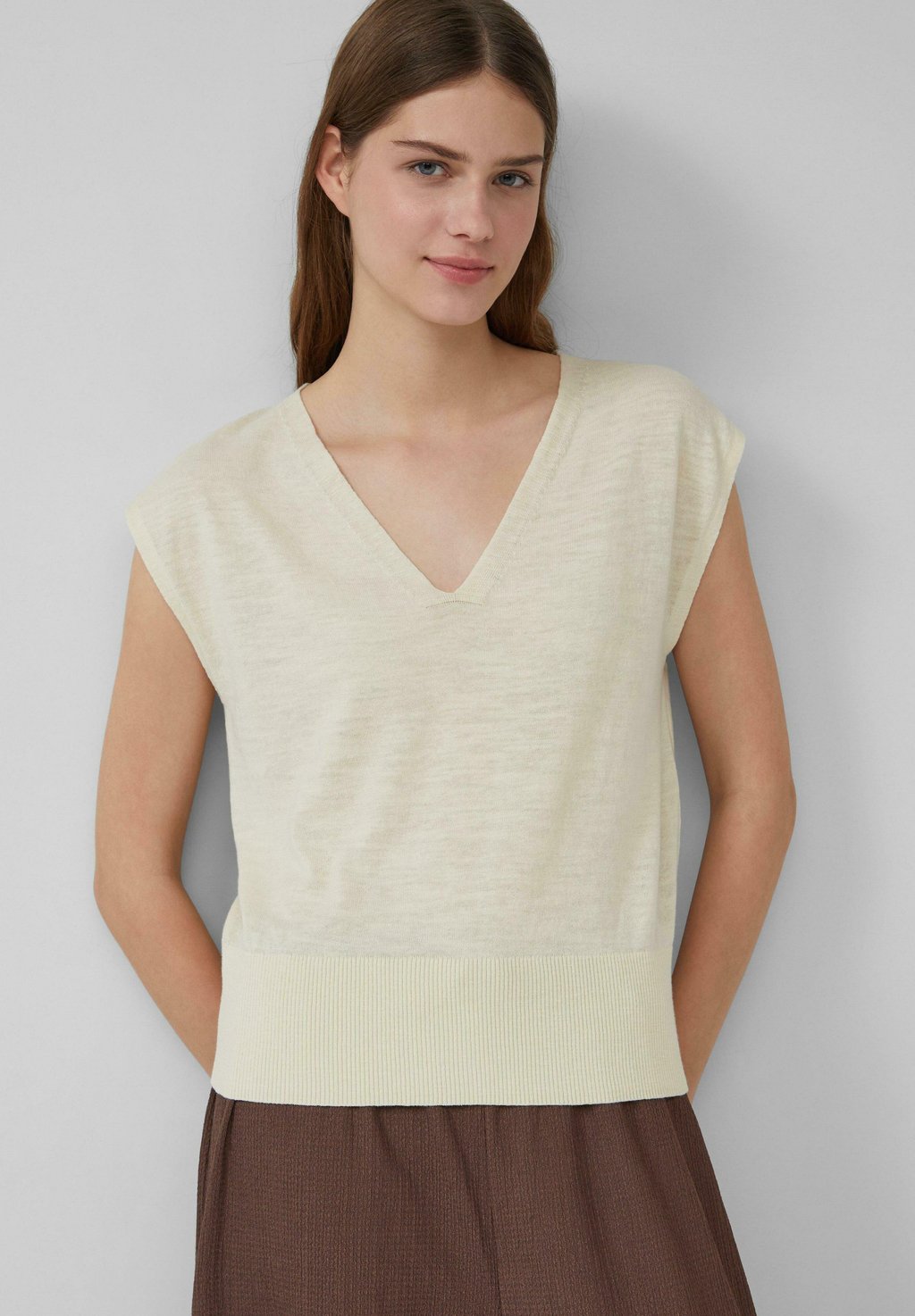 

Базовая футболка SPENCER s.Oliver, кремовый