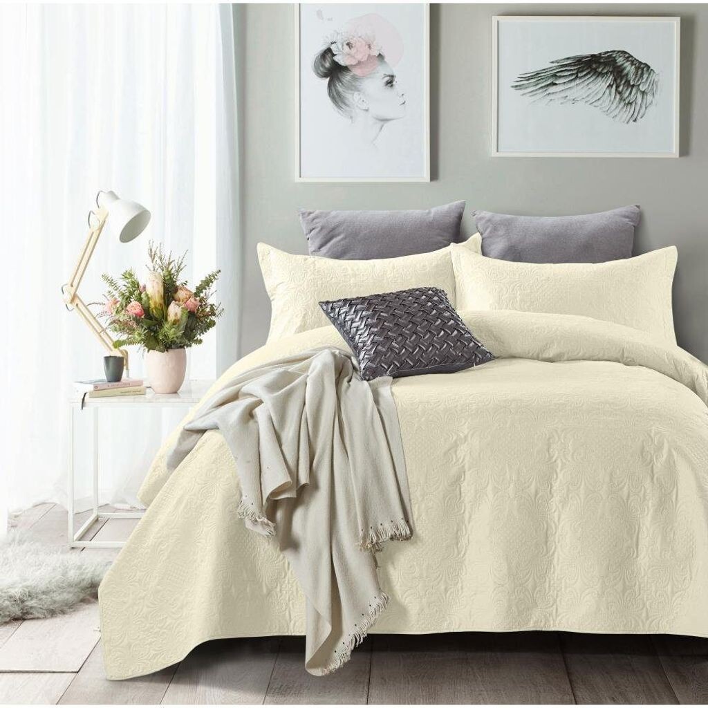 

Sleeptime Clara - покрывало - 260х250 см + 2 наволочки 60х70 см Sitheim