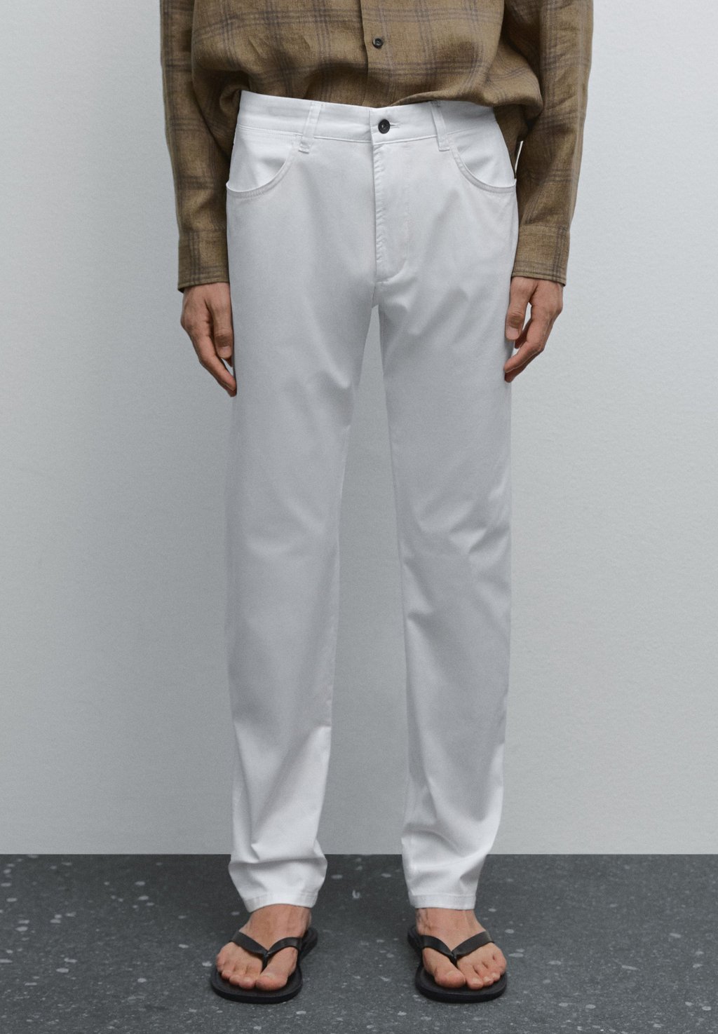 

Джинсы облегающего кроя TEXTURED Massimo Dutti, белый