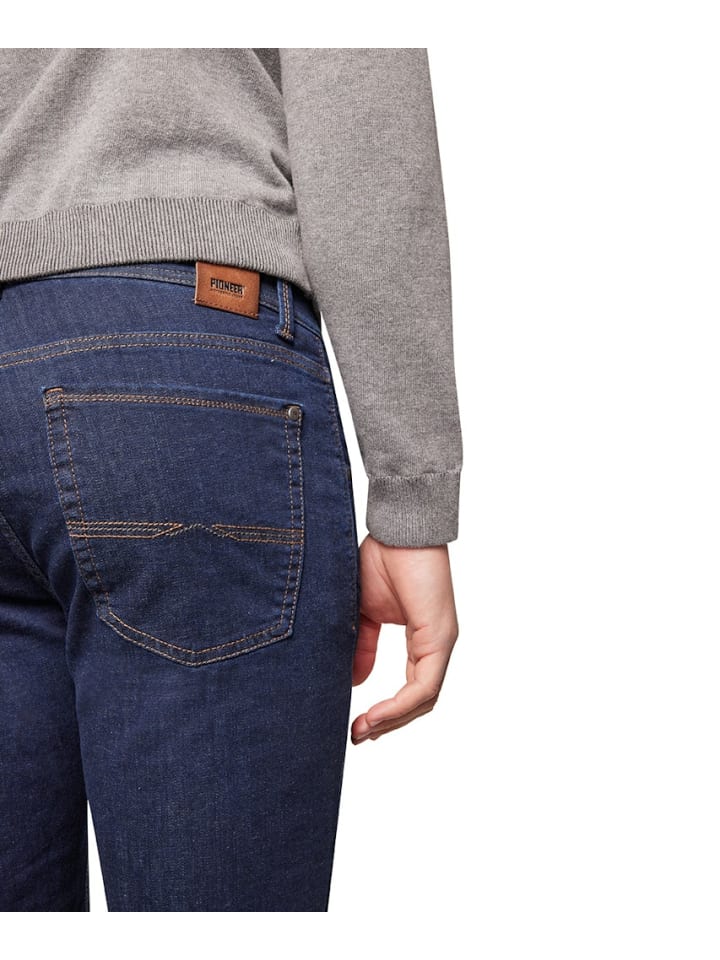 

Pioneer Узкие джинсы для мужчин темно-синего цвета