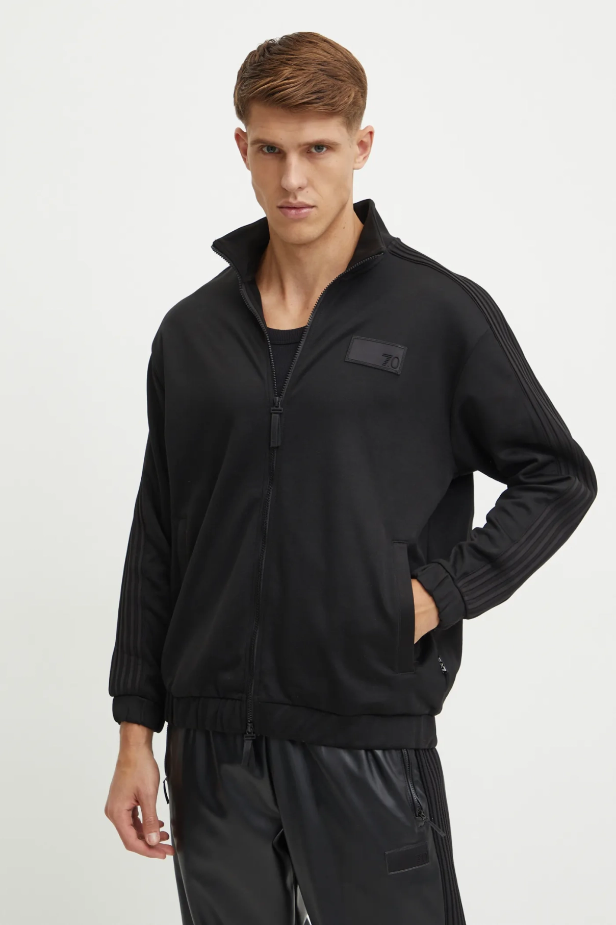 

Толстовка EA7 Emporio Armani, черный