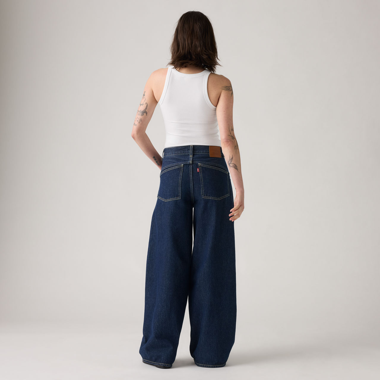 Женские джинсы Super Baggy Barrel Levi's, Shaded View - Dark Wash — фото 4
