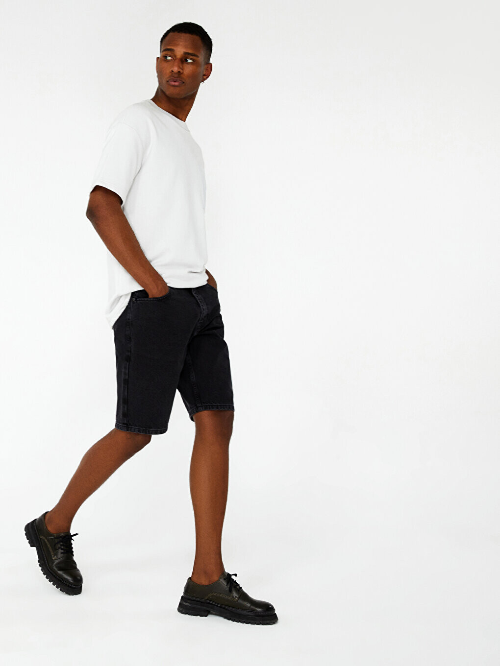 

Мужские джинсовые шорты узкого кроя LCW Jeans, черное родео