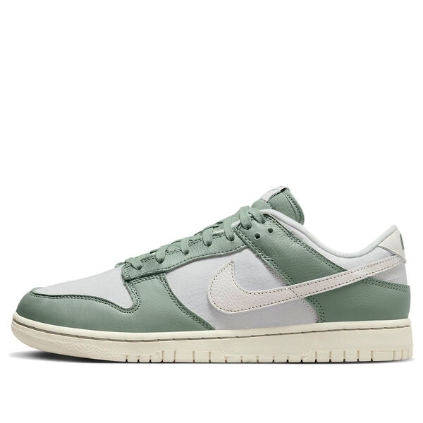 

Кроссовки dunk low 'mica green' Nike, зеленый