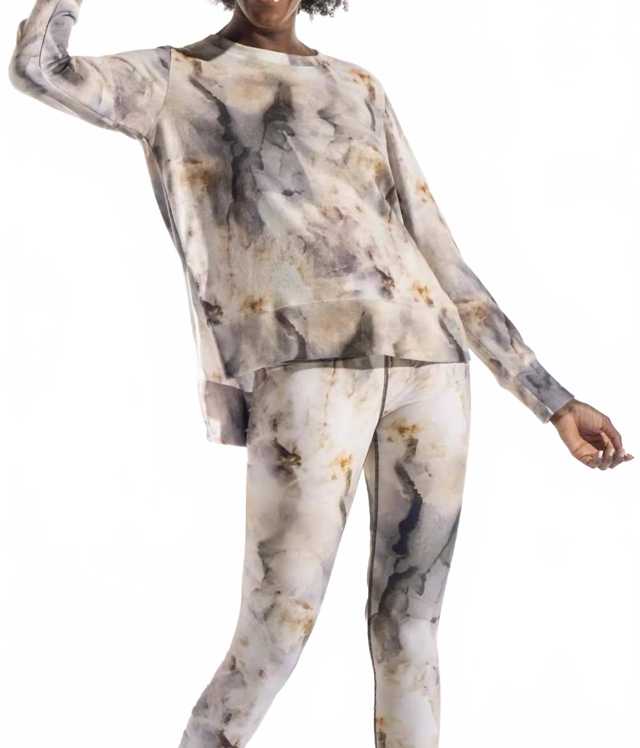 

Мягкий мечтательный свитшот с градиентом Hi-Lo в мультицвете Playground