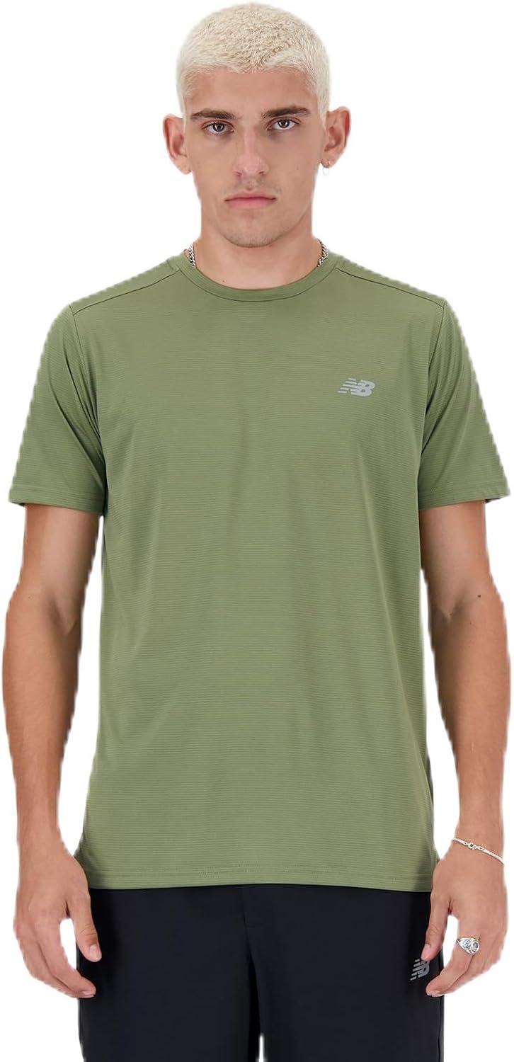 

Мужская беговая футболка New Balance Sport Essentials с коротким рукавом, влагоотводящая и быстросохнущая (MT41222)