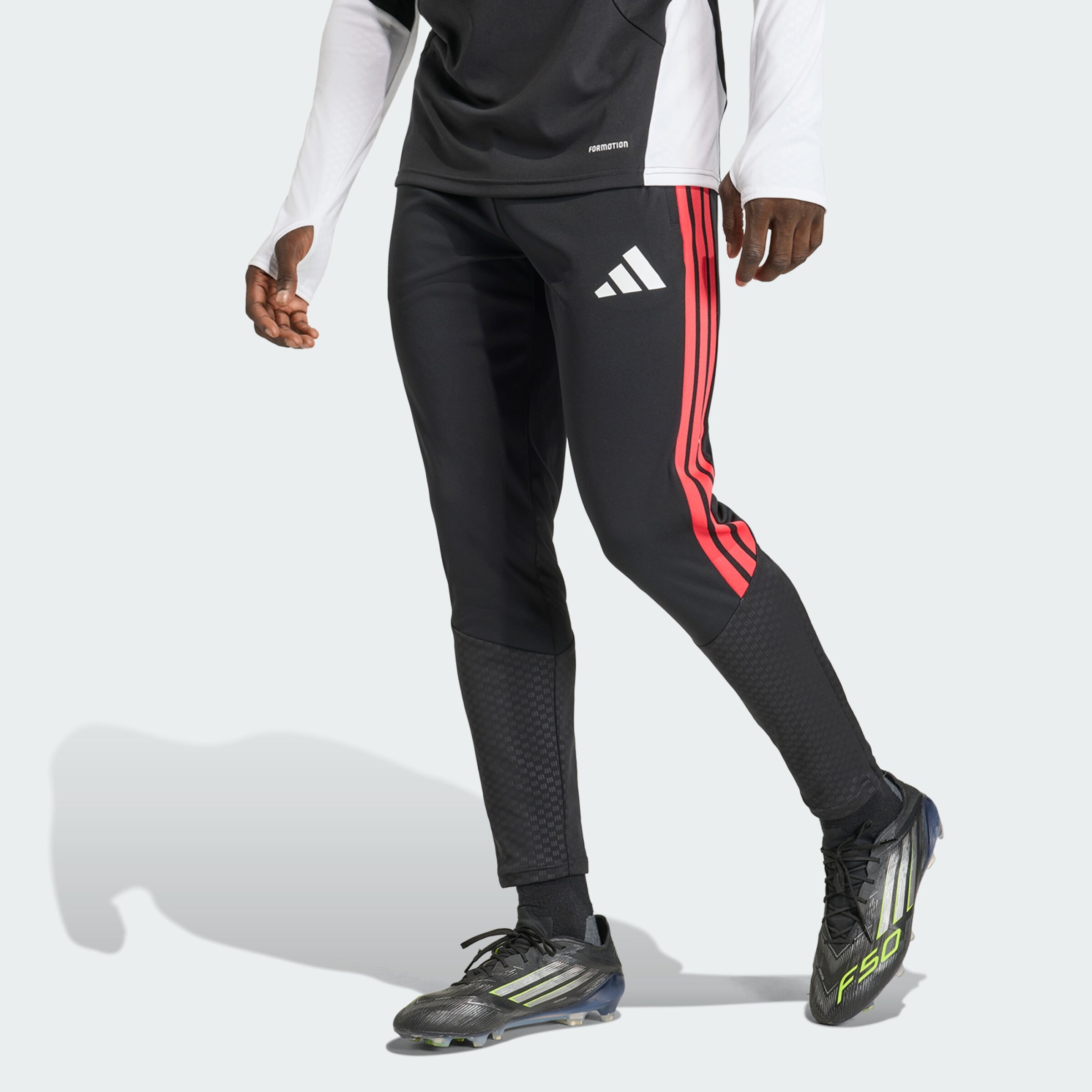 Adidas Performance Узкие спортивные брюки 'Tiro 26 Competition' в черном цвете — фото 2