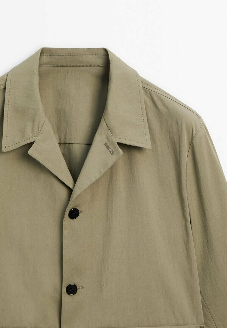 

Летняя куртка WITH POCKETS Massimo Dutti, светло-зеленый
