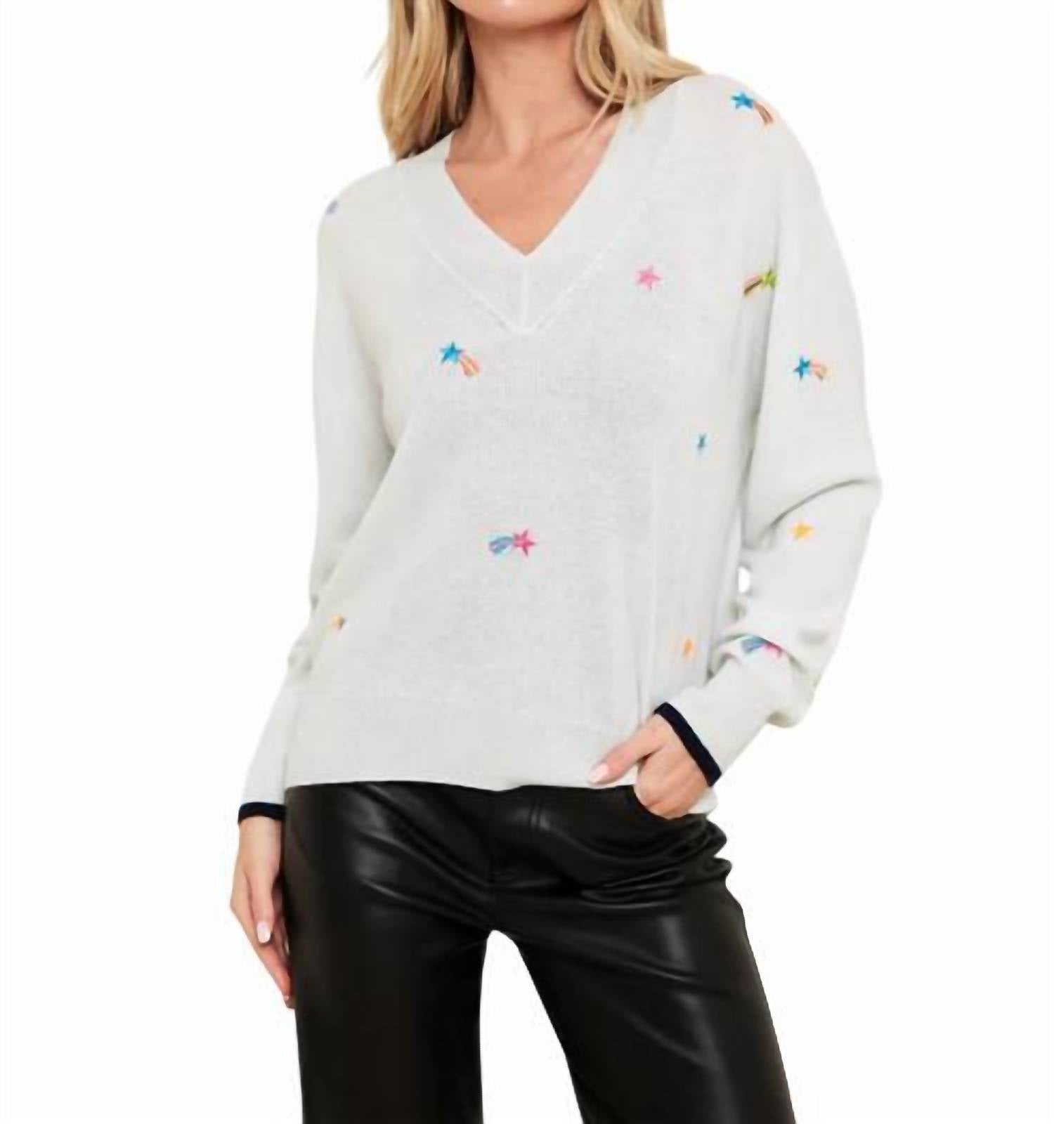 

Свитер Shooting Star с V-образным вырезом в жемчужно-голубом цвете Brodie Cashmere