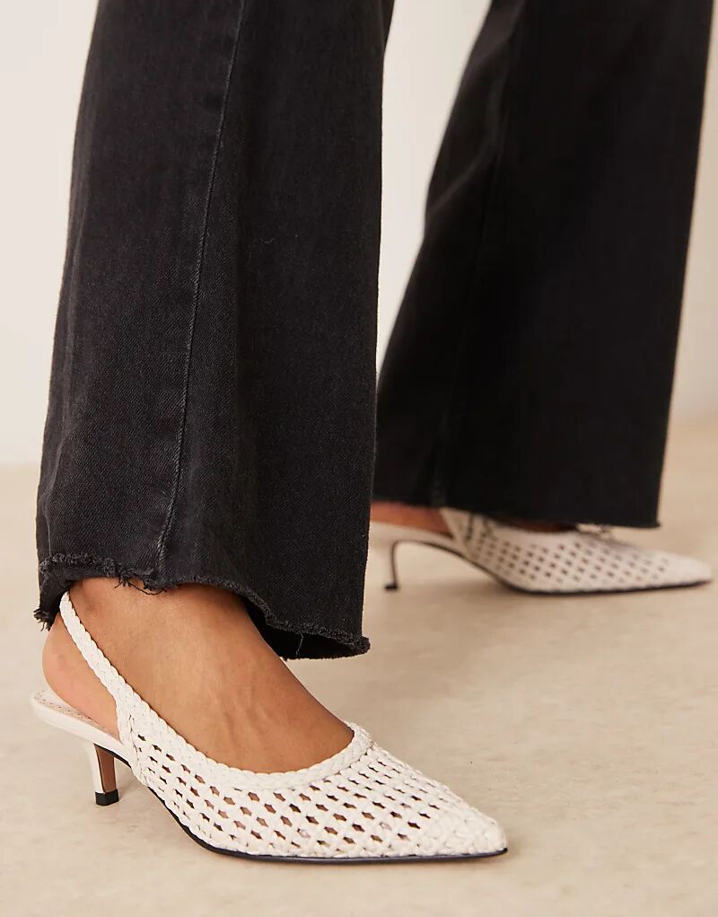 Туфли ASOS DESIGN на среднем каблуке с отделкой в ​​виде звезд, бежевого цвета
