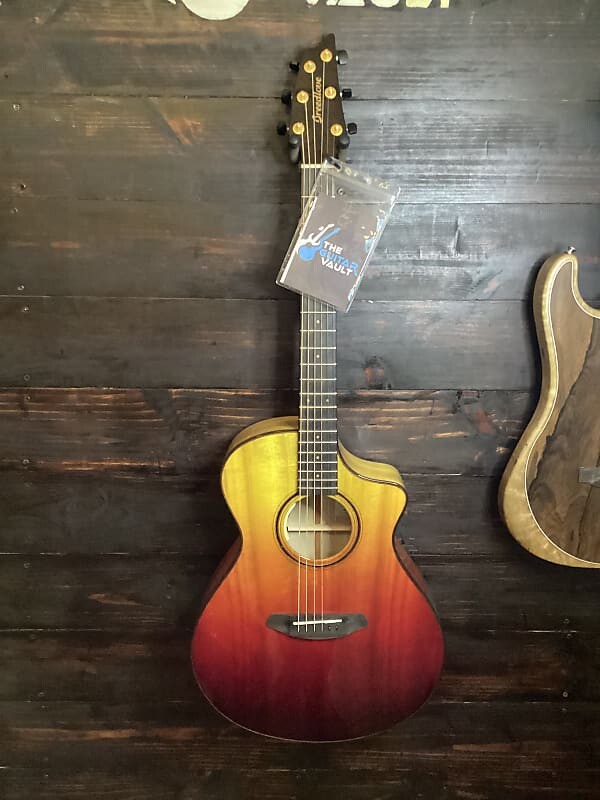 

Акустическая гитара Breedlove Limited Edition Oregon Concert CE 2023 - Tequila Sunrise
