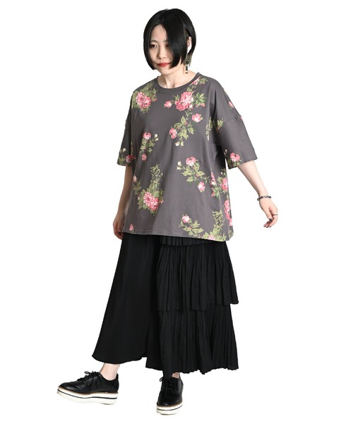 

Футболка с цветочным принтом, короткий рукав, крой и пошив MARAI, коричневая, Коричневый, Футболка с цветочным принтом, короткий рукав, крой и пошив MARAI, коричневая