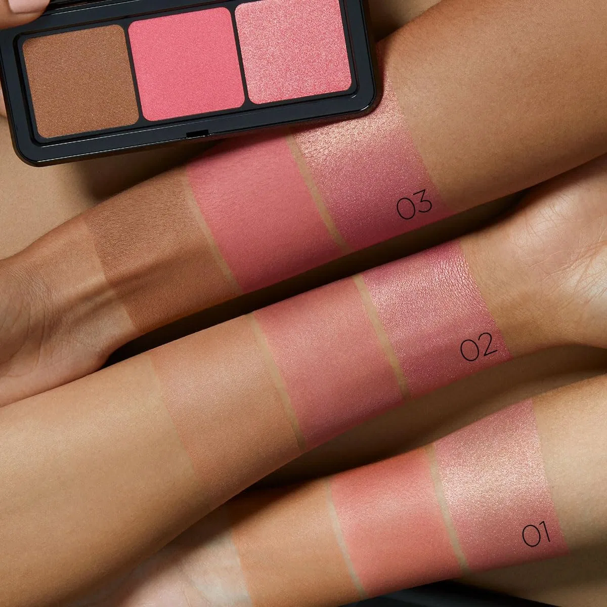 Палетка KIKO Milano Multi Finish Trio Blush & Bronzer 02 Kiko Milano, Pink Rose — фото 4