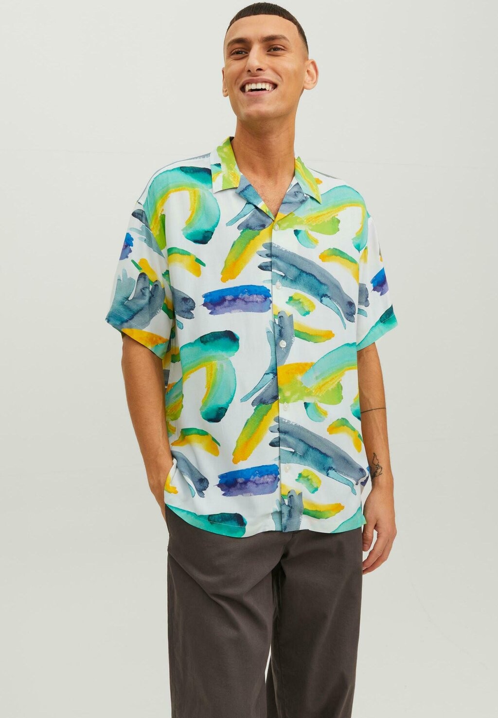 

Рубашка JORJUAN AOP SS SMU LN Jack & Jones, цвет cloud dancer