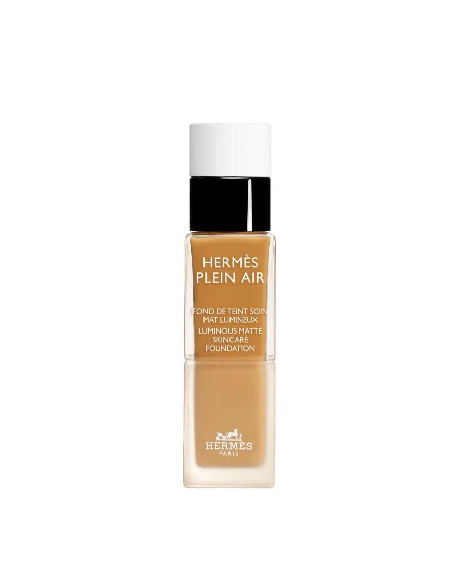 Тональная основа Plein Air, Luminous Matte Skincare Foundation, 1,11 унции HERMÈS, 57c chamois is a cool, slightly оливковый-зеленый medium бежевый