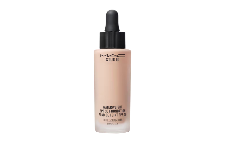 

Водостойкая легкая жидкая тональная основа Flawless Adherent Non Cakey 30ml MAC