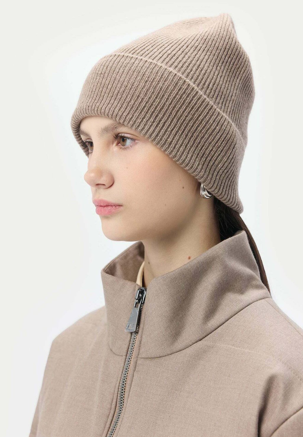 

Шапка GOBI Cashmere, серо-коричневый