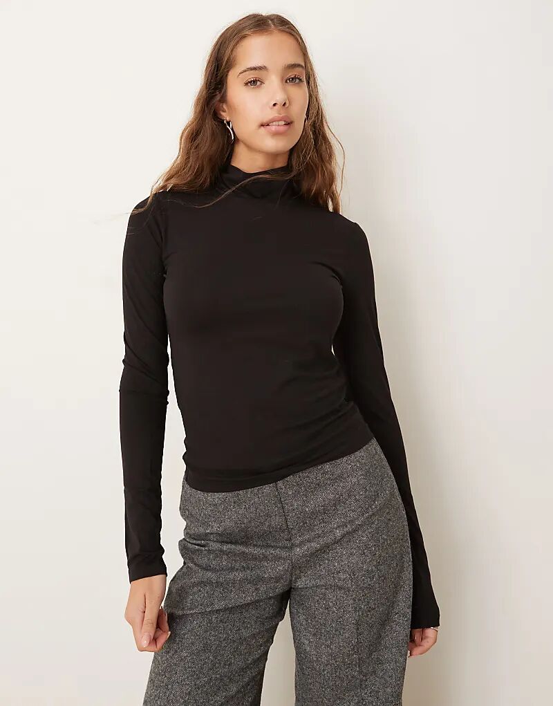 

Трикотажный лонгслив Gina Tricot Soft Touch с длинными рукавами и высоким воротом, черный цвет