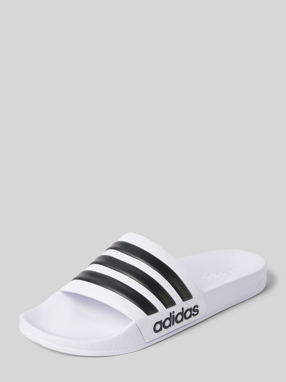 

Слайды с этикеткой, модель «ADILETTE SHOWER» ADIDAS SPORTSWEAR, белый