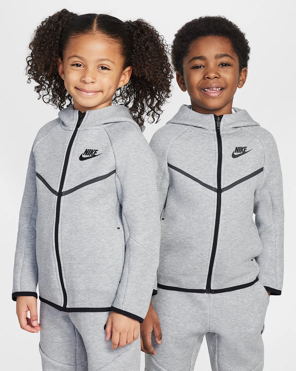 Детский спортивный костюм Nike Sportswear Tech Fleece 2-в-1, Dark Grey Heather — фото 3