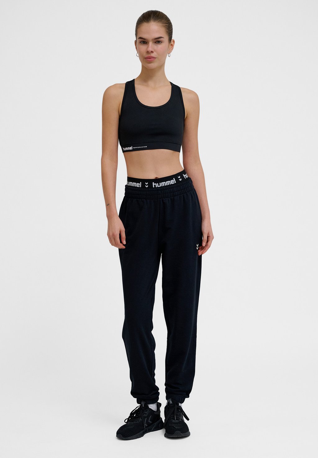 

Спортивные брюки Hummel, черный