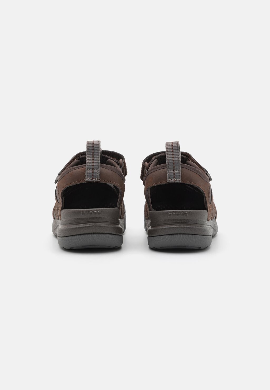 Прогулочные сандалии Yukon Fisherman Unisex Crocs, коричневый — фото 3