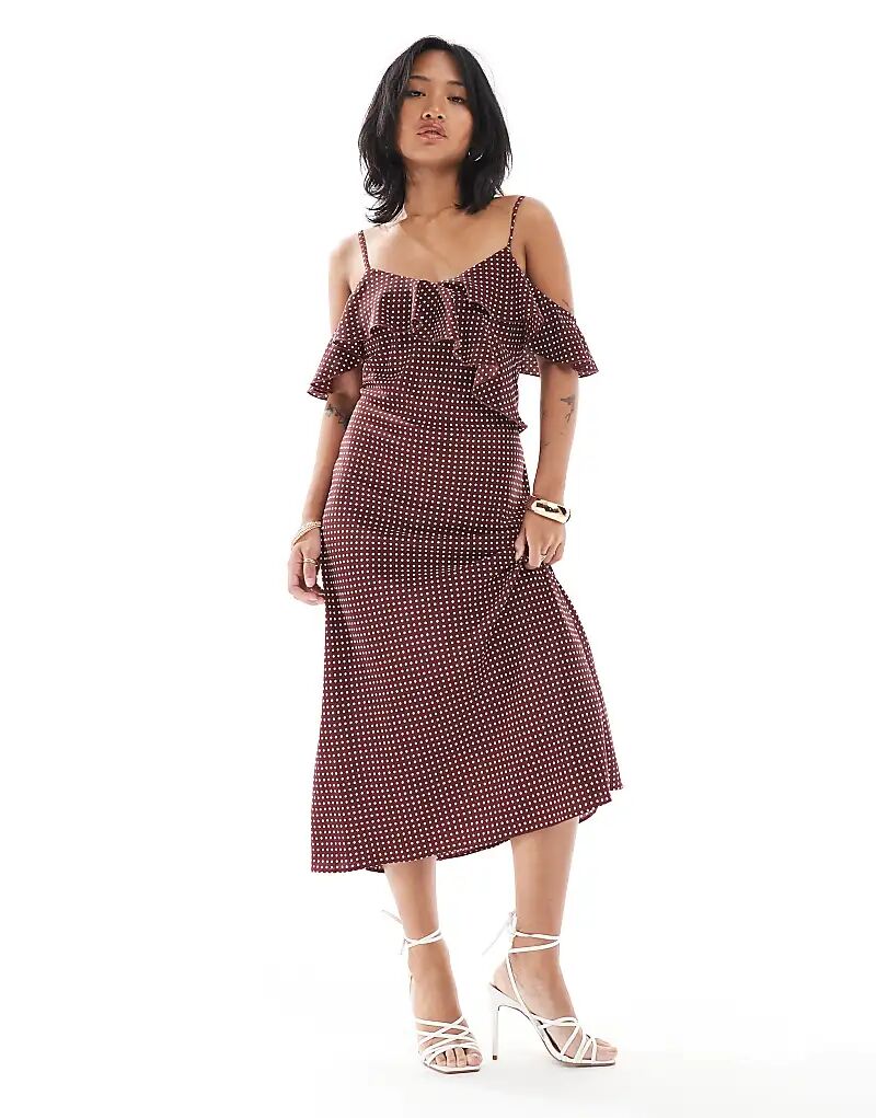 

Коричневое платье миди с оборками и точками New Look Petite