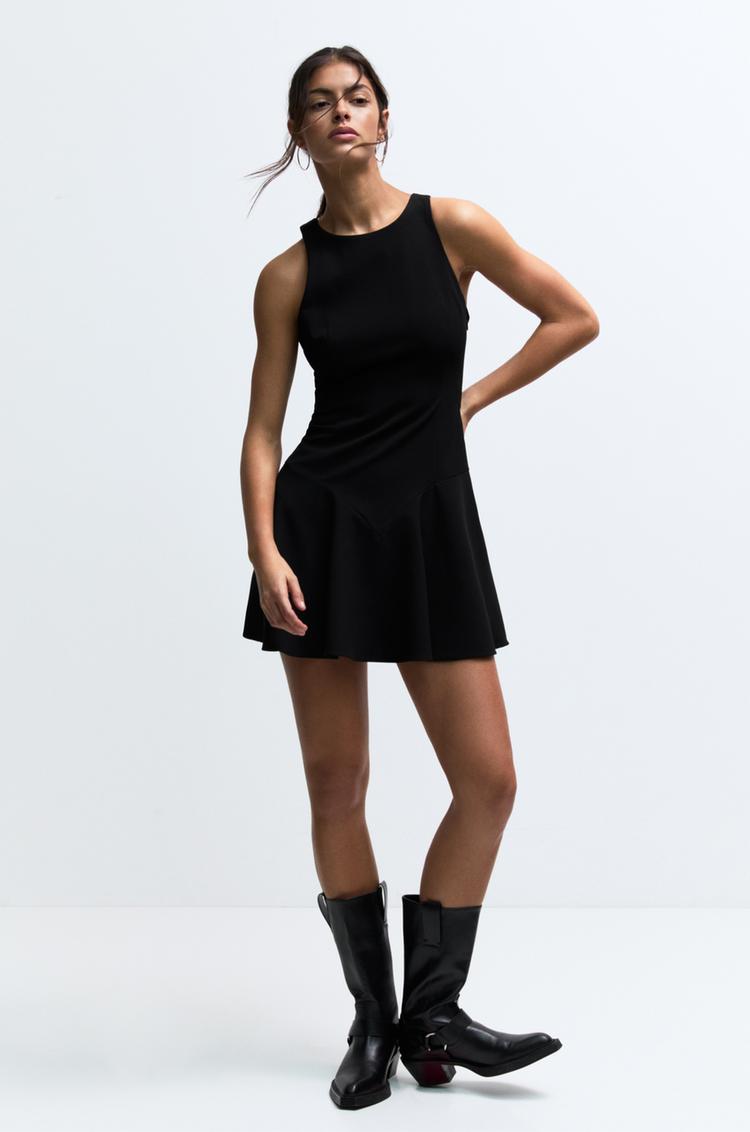 

Короткое платье-балерина Pull And Bear, черный