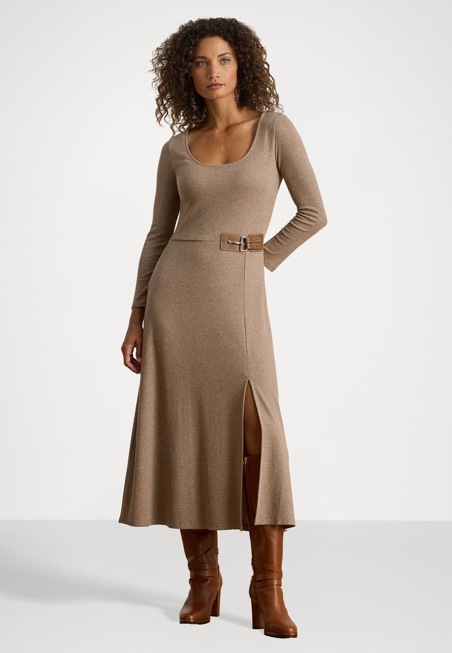 

Платье Lauren Ralph Lauren BUCKLE TRIM RIB MIDI DRESS, Adirondack Heather/Light Brown