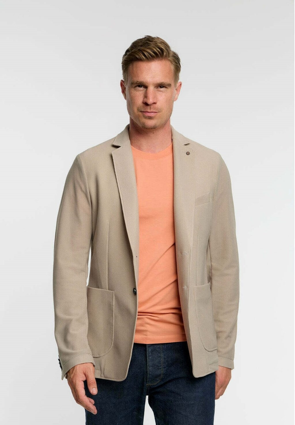

Блейзер Zuitable, цвет Beige