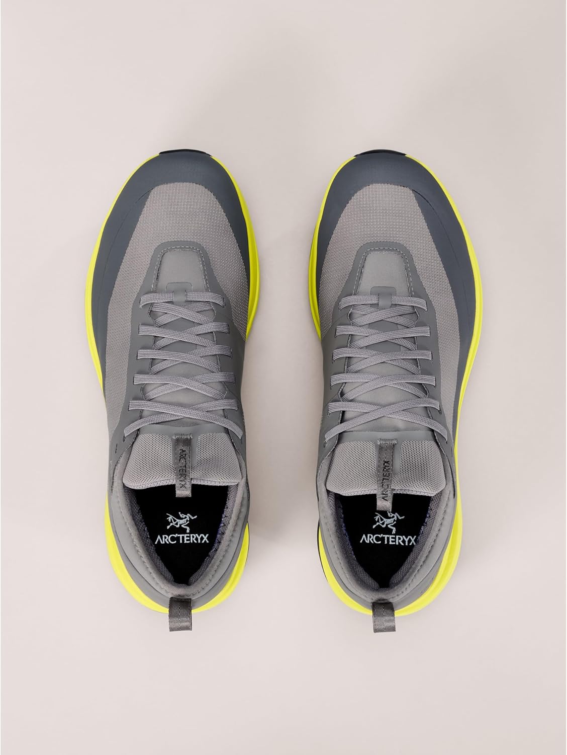 Мужские беговые кроссовки Arc'teryx Sylan GTX, Водонепроницаемые и дышащие трейловые кроссовки Gore-Tex с рокер-подошвой для скорости, Void/Euphoria — фото 4