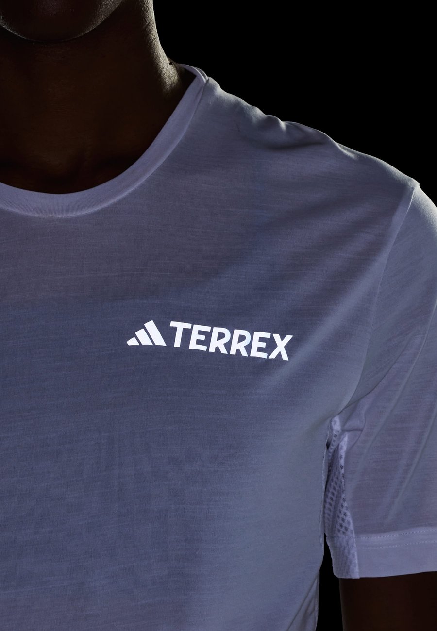 Спортивная футболка Adidas Terrex W XPR TEE, White — фото 4