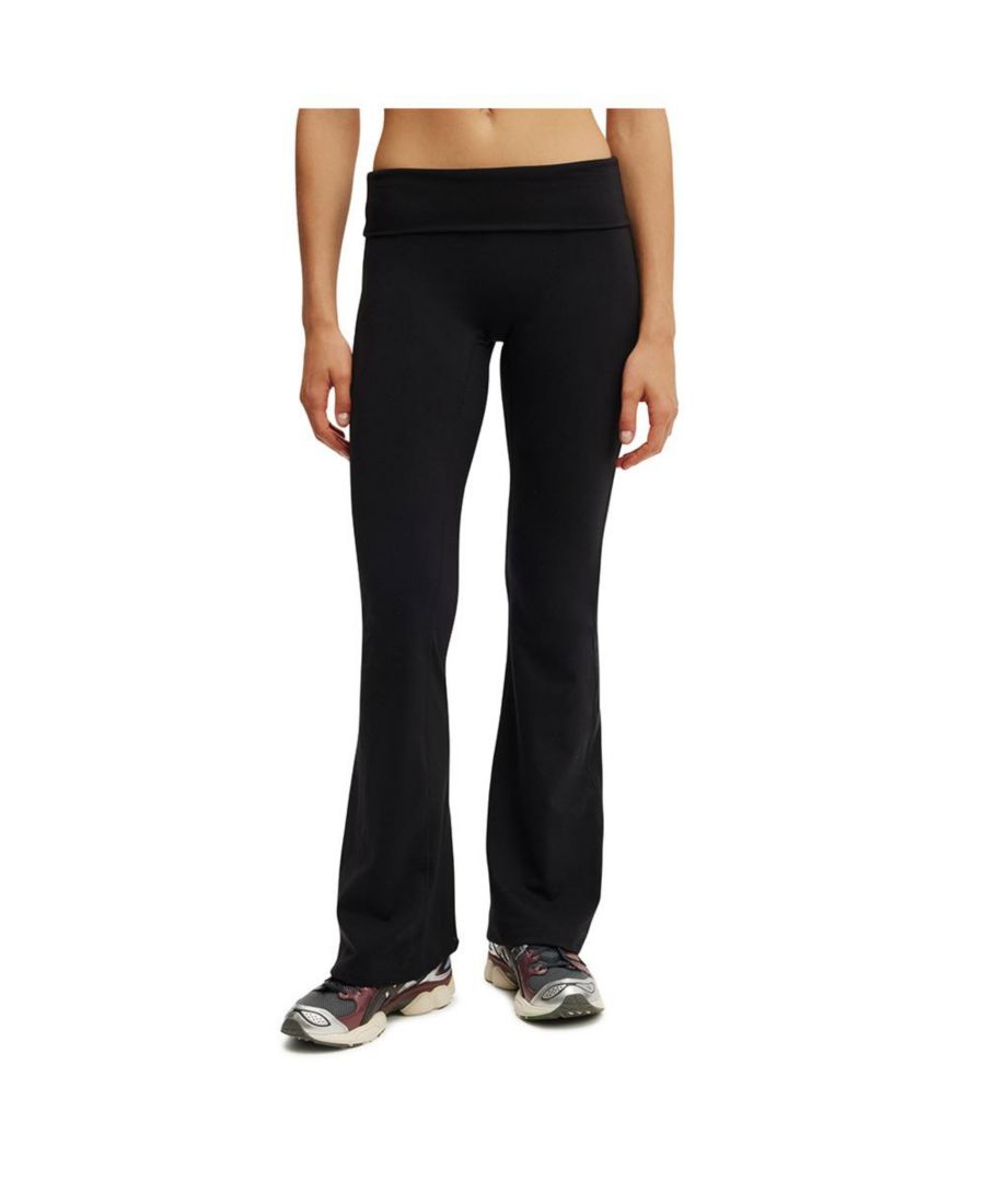 

Женская спортивная ультрамягкая футболка с расклешенной юбкой COTTON ON, Black