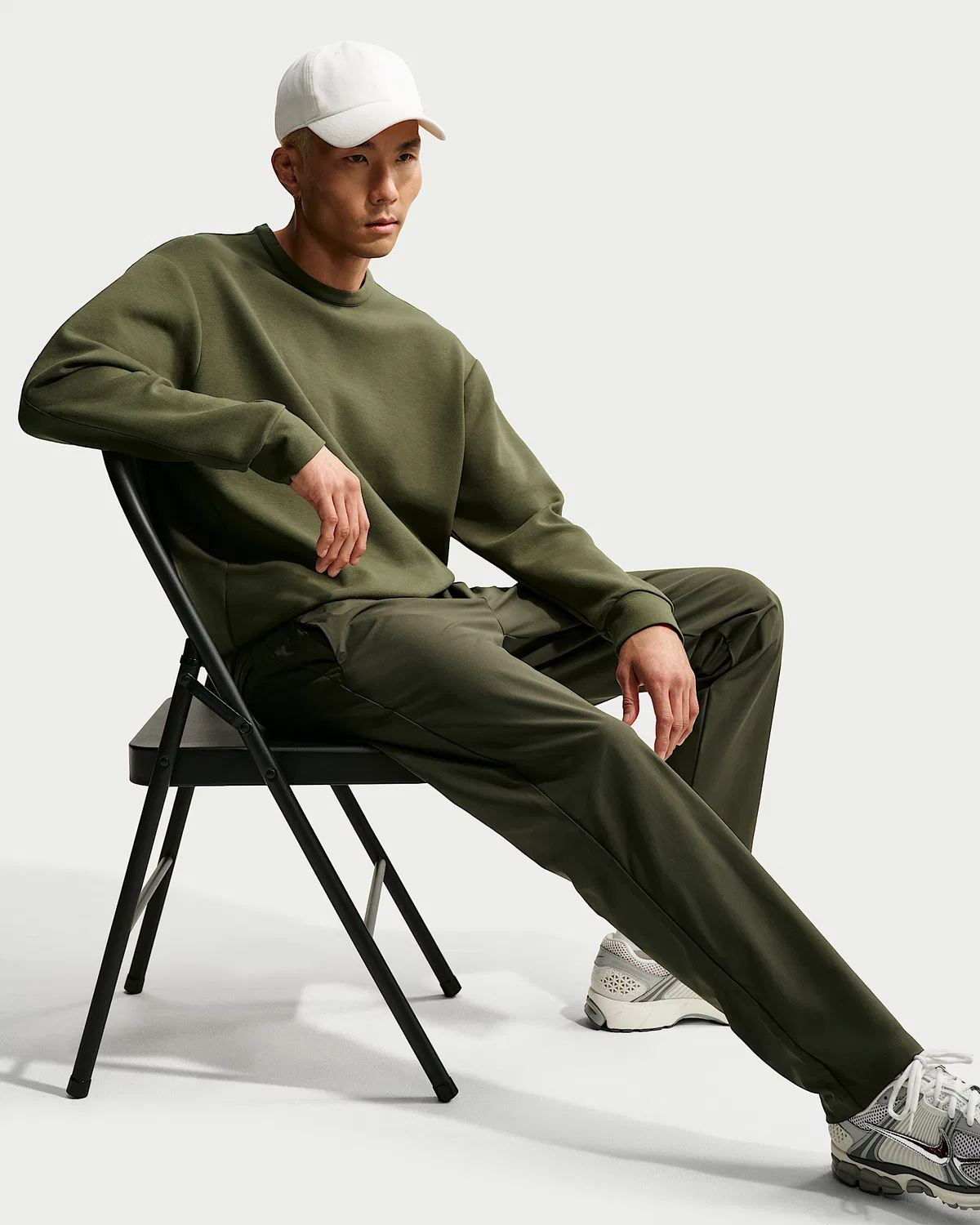 Мужские брюки чинос Dri-FIT Regular Nike 24.7 PerfectStretch, Cargo Khaki/Sequoia — фото 4
