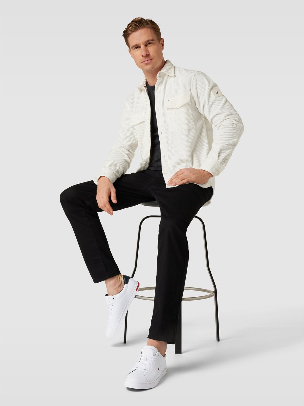 

Кроссовки с этикеткой Tommy Hilfiger, белый