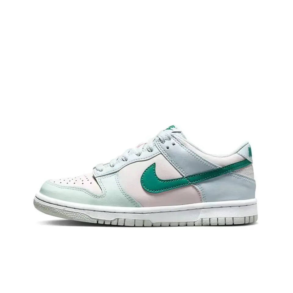 

Женские кроссовки для скейтбординга Nike Dunk, Light Gray