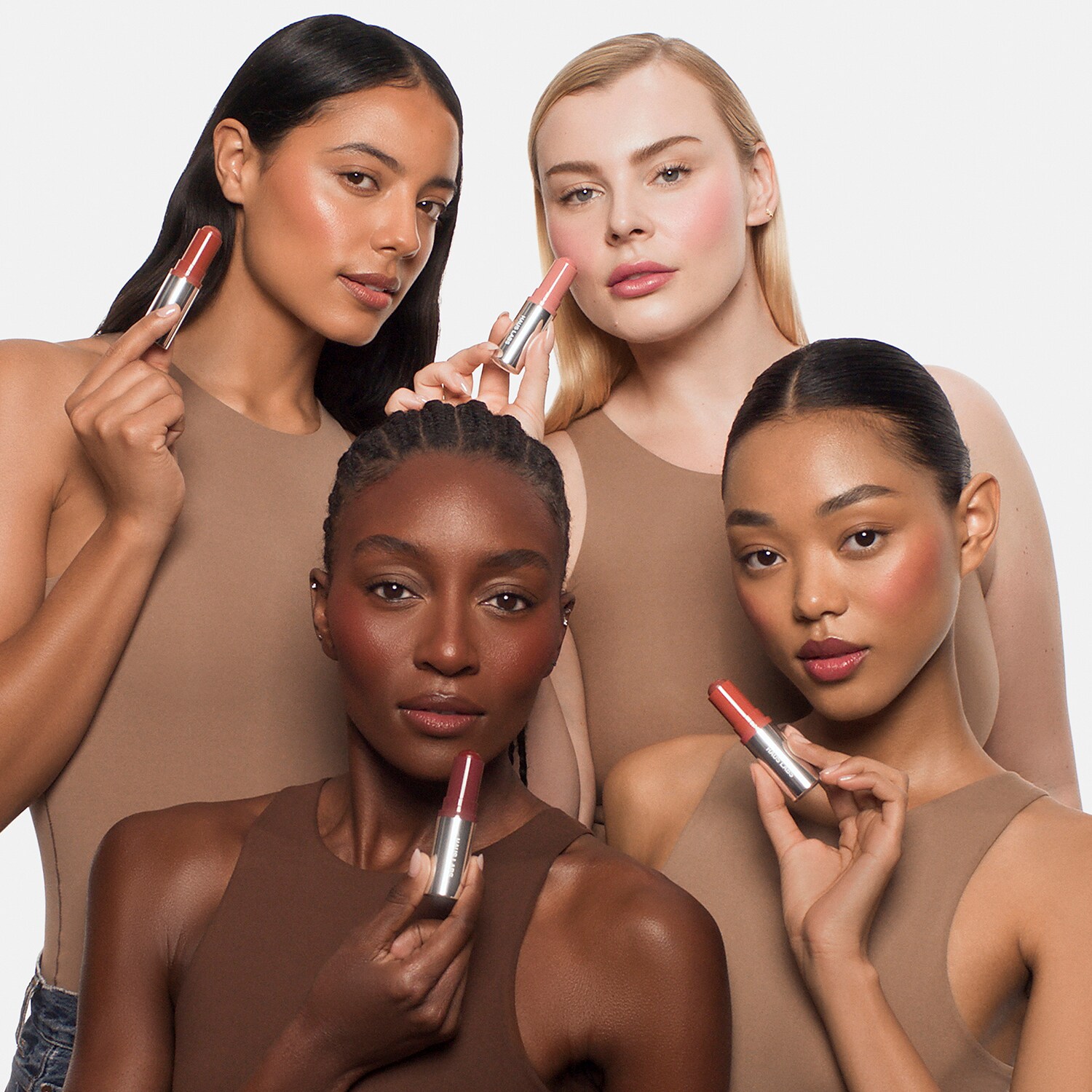 Кремовые румяна Haus Labs By Lady Gaga Color Fuse Longwear Glassy Lip + Cheek Balm Blush Stick, Glassy Rosette, 5 г — фото 4