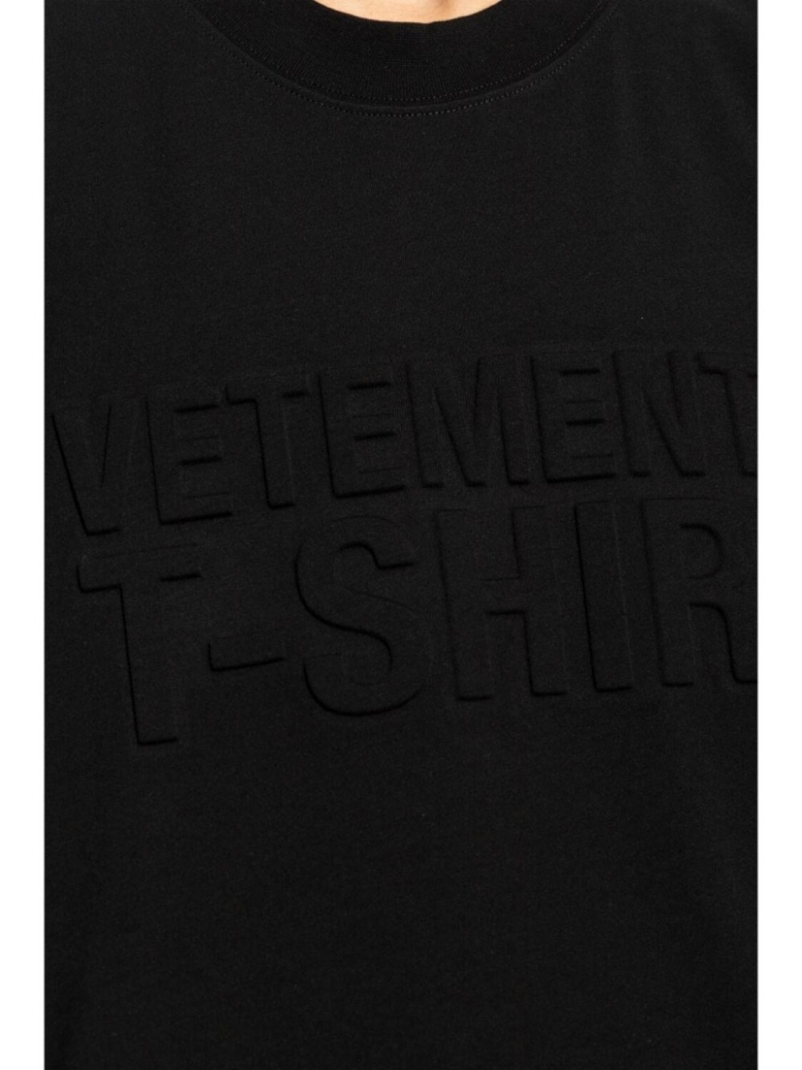 VETEMENTS футболка с тисненым логотипом, черный — фото 2