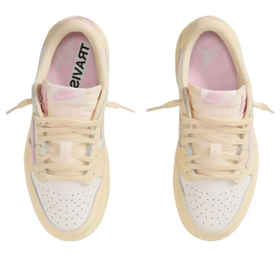 Кроссовки Air Jordan x Travis Scott 1 Retro Low OG «Shy Pink» IQ7605-100, бежевый — фото 3