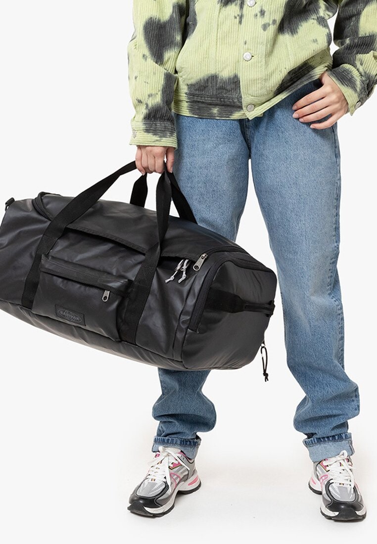

Спортивная сумка TARP DUFFL'R S Eastpak, цвет tarp black, Черный, Спортивная сумка TARP DUFFL'R S Eastpak, цвет tarp black