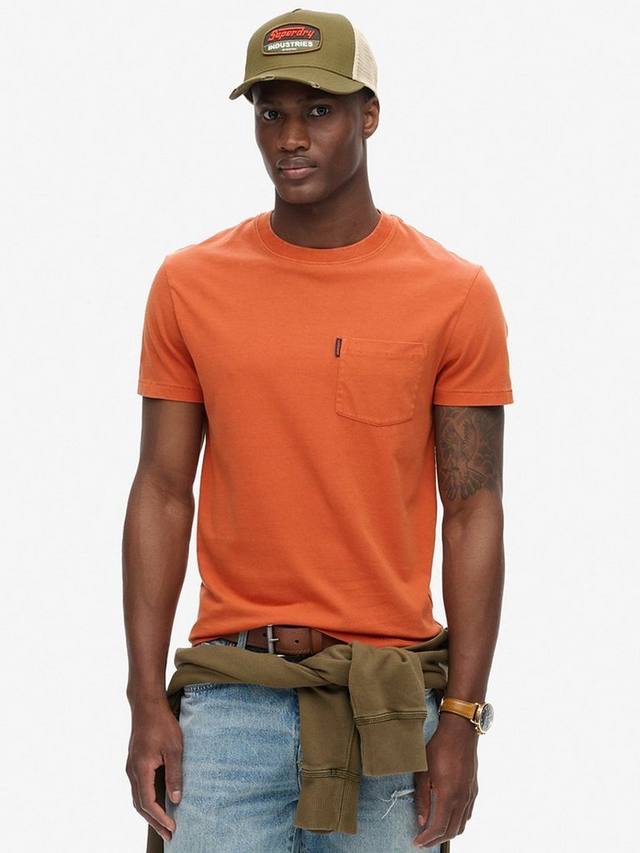

Незаменимая застиранная футболка с карманом Superdry, цвет Washed Autumn Glaze