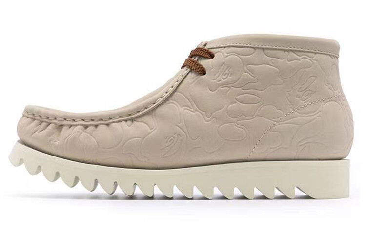 BAPE Bape Manhunt бежевый камуфляж A Bathing Ape