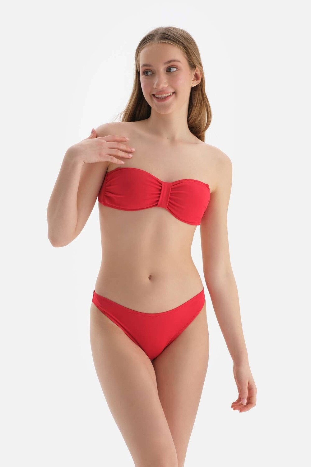 

Красные плавки бикини 2 см Dagi, красный