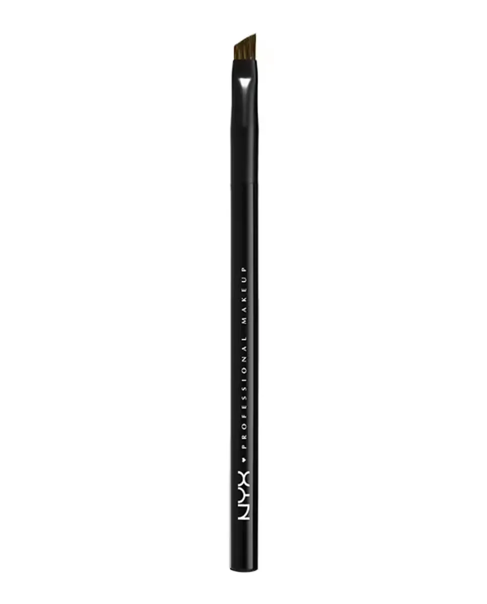 Кисть для бровей и глаз под углом Pro Angled Brush Nyx Professional Makeup