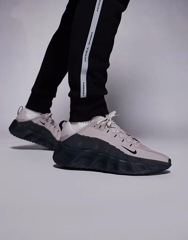 Светоотражающие кроссовки Nike Ava Rover черного и серого цвета