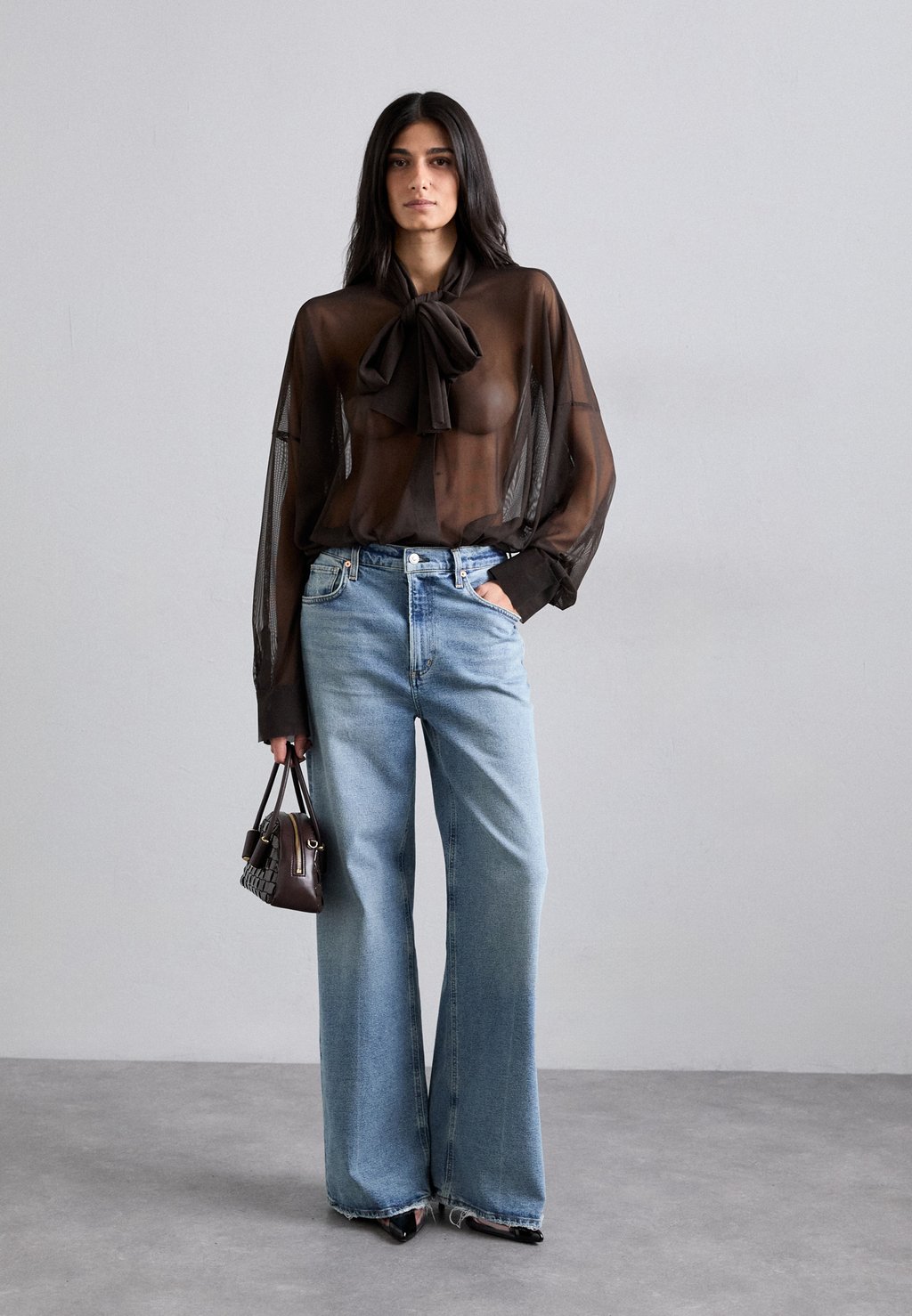 

Блуза SUPER OVERSIZED BODYSUIT BOW Norma Kamali, коричневый